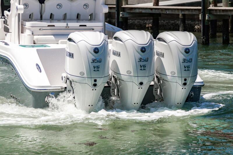  Edgewater 370CC