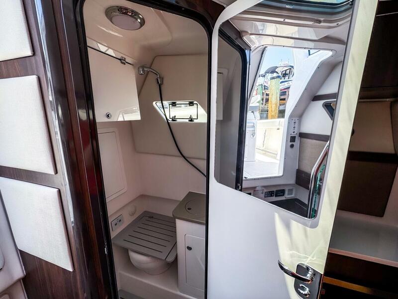  Edgewater 370CC