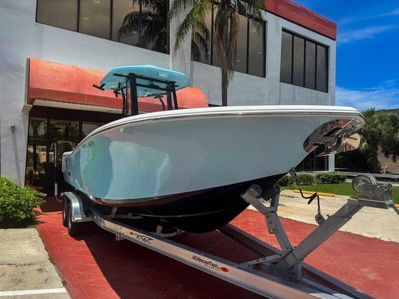  Tidewater 256 Adventurer