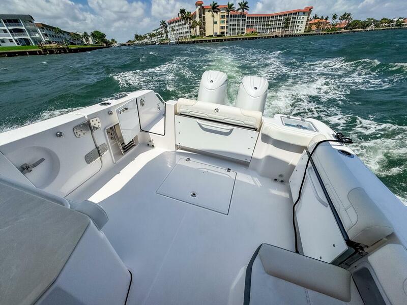  Edgewater 262CX