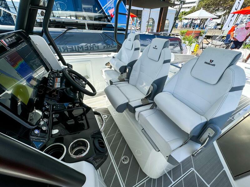  Wellcraft 38 T-Top