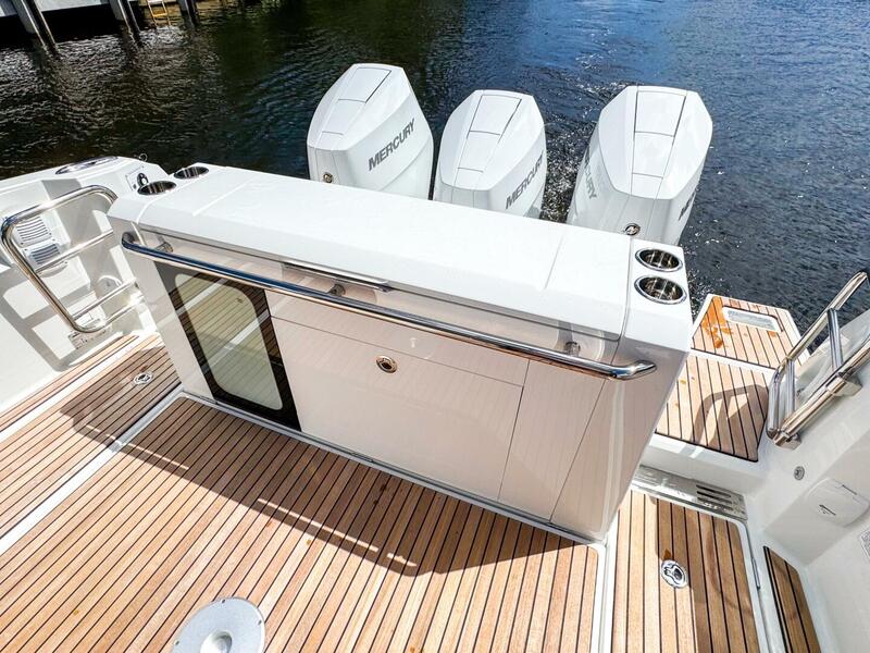  Wellcraft 38 Explorer